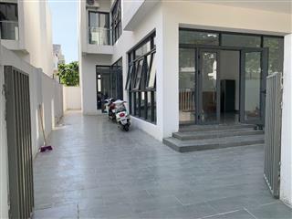 Cho thuê tầng 1 căn biệt thự Dương Nội làm văn phòng, kho dt 180m2 - 10tr/th