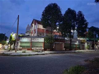 Cho thuê lô góc 300m2 đường dk5a trệt 2 lầu đang kinh doanh quán cà phê rất đẹp và ở hộ gia đình