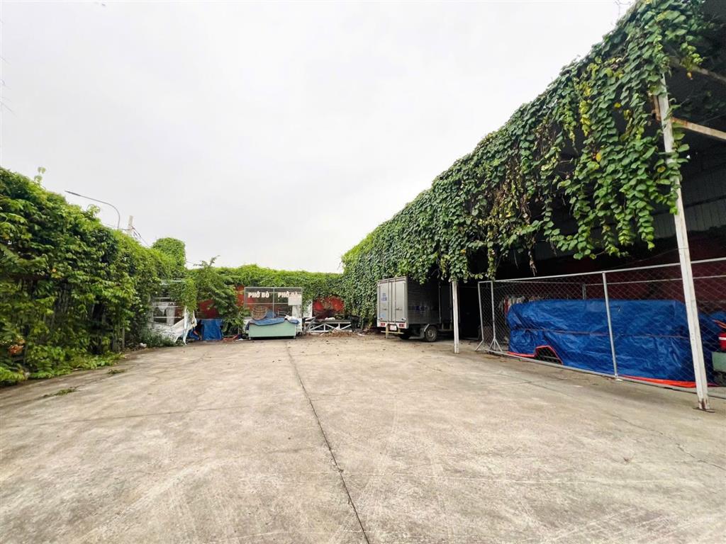 Bán quán cafe sông hà ngay cổng kcn đông nam  16x52m=755m2 thổ 428m2