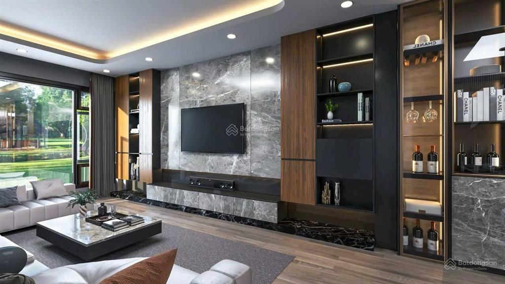 18.5 tỷ, nhà 6 tầng, thang máy, 72m2, vị trí đẹp, tại tư đình, long biên