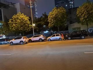 Bán đất lô góc mặt phố duy tân 3000m2 rộng 55m chỉ 750 tỷ.  0975 642 ***