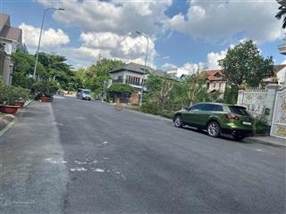Bán đất biệt thự khu compoud nguyễn văn hưởng thảo điền q2. dt 19x22, giá 100 tỷ