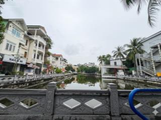 Lô đất hiếm, 1 nhà ra phố xa la, ô tô vào đất. 30m2/mt 5,6m chỉ 8,2 tỷ