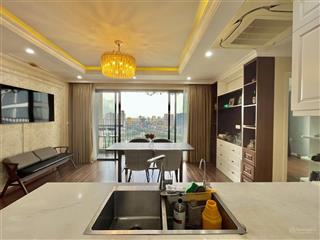 Bán căn hộ d'capitale, 7,3 tỷ, 70 m2, 2pn, 2wc đầy đủ nội thất , chính chủ tại cầu giấy, hà nội