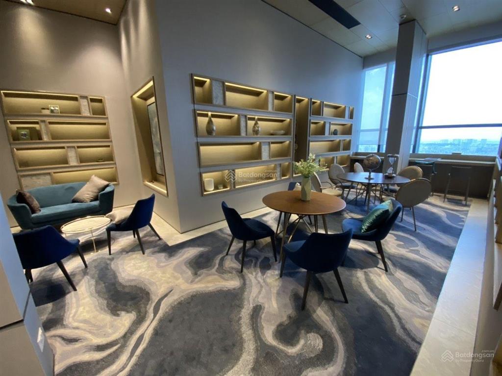 Bán căn 4pn thang máy riêng trần cao 6.9m tại the marq