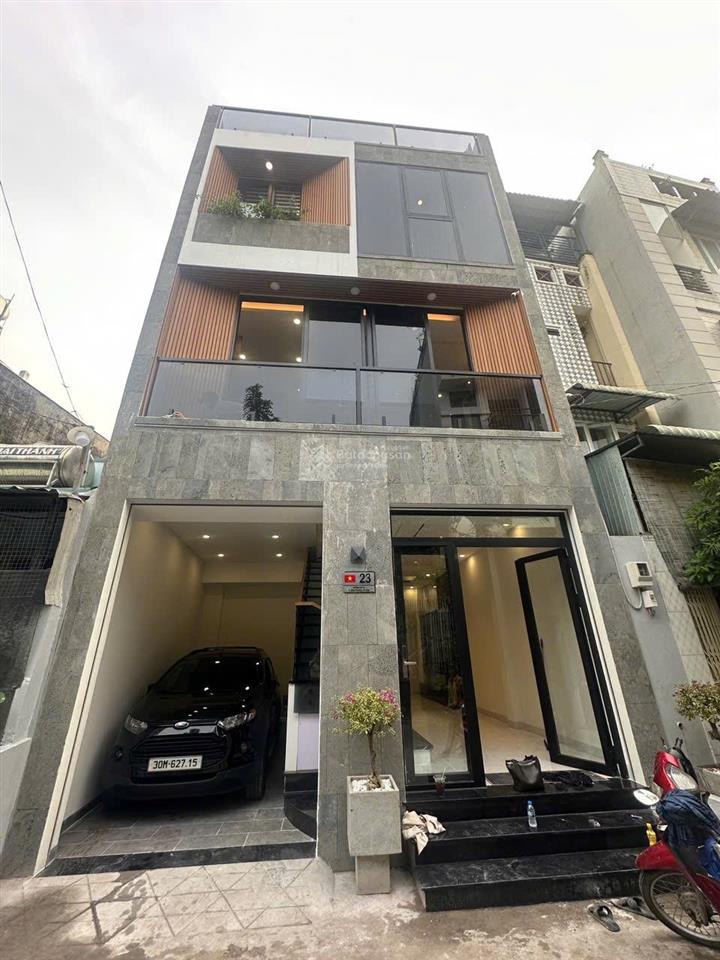 Chính chủ bán nhà mặt tiền đường số q2 có hh mg, nhà đẹp, vị trí đẹp, 150m2 sàn, có gara, cạnh sông