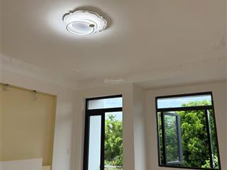 Nhà đẹp tên lửa  p. btđ b  bình tân dt 5m x 20m. nhà đối diện công viên