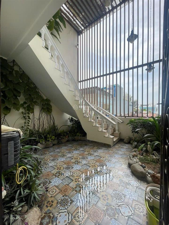 Nhà đường 30 khu dân cư tên lửa, cạnh công viên  dt 9m x 20m xây 4 lầu  giá 27 tỷ thương lượng