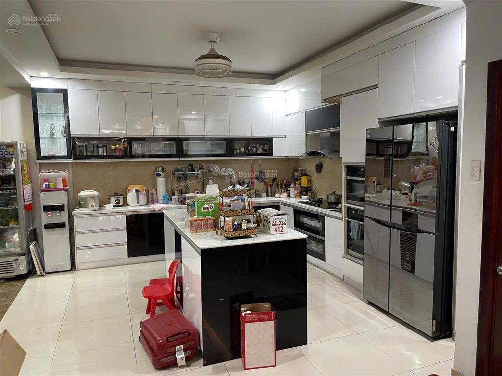 Nhà đường 30 khu dân cư tên lửa, cạnh công viên  dt 9m x 20m xây 4 lầu  giá 27 tỷ thương lượng