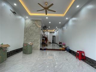 Nhà đẹp thang máy ô tô ở ngay  thịnh liệt 80 m , giá 16 tỷ chủ cần bán gấp