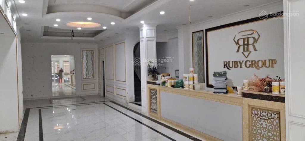 Chủ cần bán gấp ô tô tránh kinh doanh kim đồng 110 m , 5 tầng giá 24 tỷ