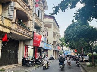 Chủ cần bán gấp ô tô tránh kinh doanh kim đồng 110 m , 5 tầng giá 24 tỷ