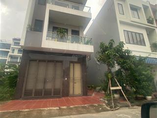 Cần bán nhà 75m2 ngang 5.5m lô góc xẻ khe full nội thất lê chân