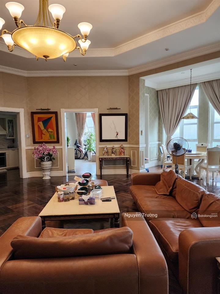 Bán căn hộ 190m2, 3 ngủ + 1 và 2 vệ sinh, full nội thất, chung cư the manor. giá chỉ 12,9 tỷ