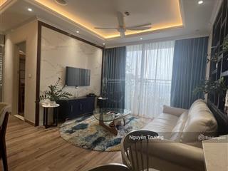 Nhà mình bán căn hộ 117m2, 3pn, căn góc, nhà đã đầy đủ đồ sửa đẹp, cc golden park tower. 12 tỷ