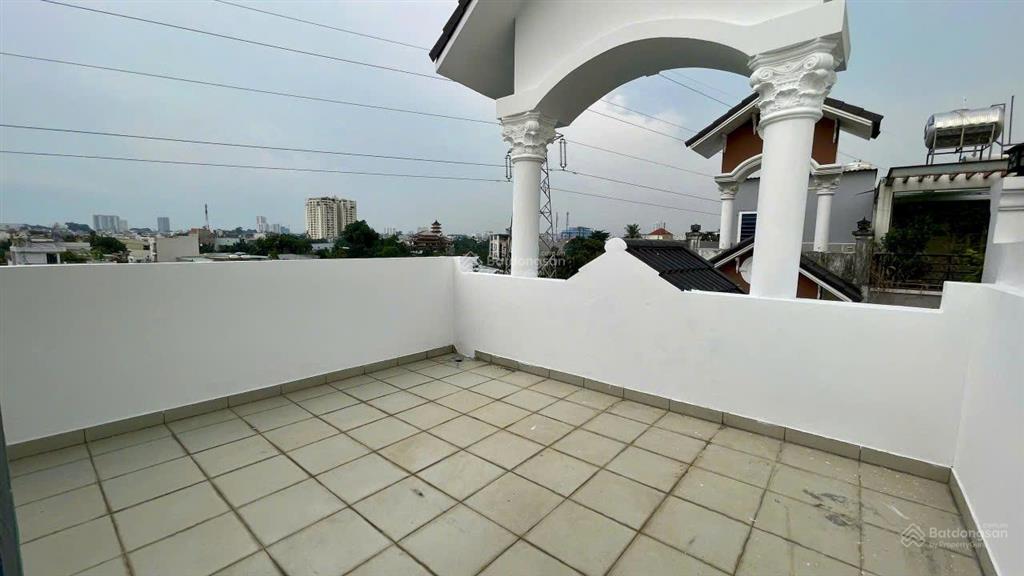 Bán gấp nhà mới đẹp 1 trệt 2 lầu hẻm ô tô đường 22, linh đông, thủ đức, 61m2, 7.5 tỷ