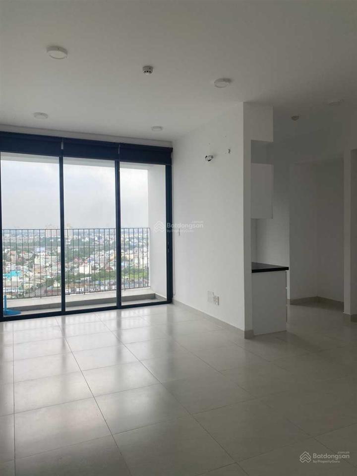 Cắt lỗ 100tr bán gấp căn hộ 77m2 (2pn + 2wc) tầng đẹp view thoáng .  0977 324 *** mr thọ