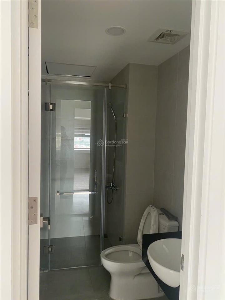 Bán nhanh căn duplex 115m2 (3pn + 3wc) có sân vườn. ngay q9 liền kề q2.  0977 324 ***