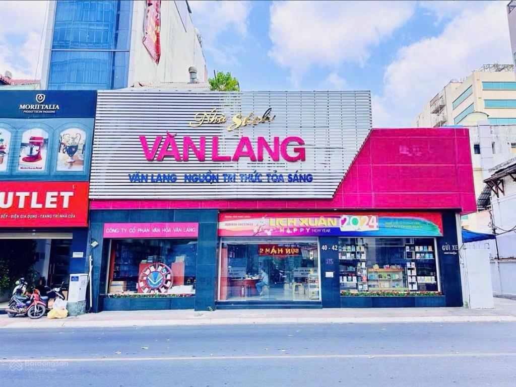 Cho thuê nhà góc 2mt số 40  42 đường nguyễn thị minh khai, quận 1, 16x36m, 1 trệt 1 lầu.