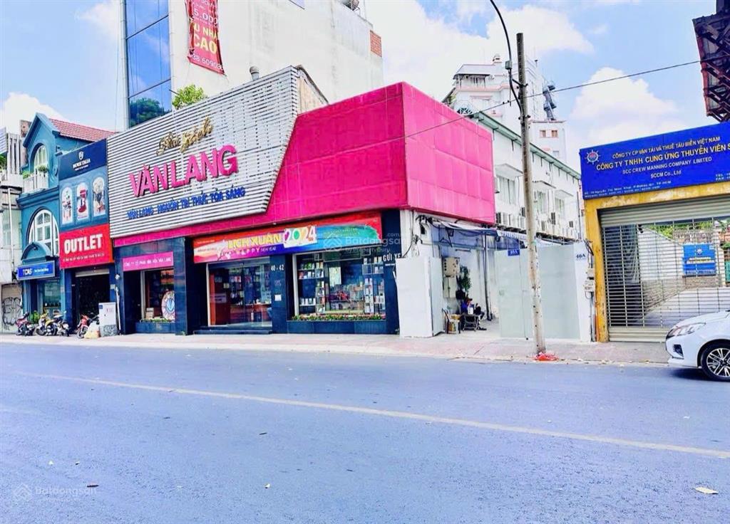Cho thuê nhà góc 2mt số 40  42 đường nguyễn thị minh khai, quận 1, 16x36m, 1 trệt 1 lầu.