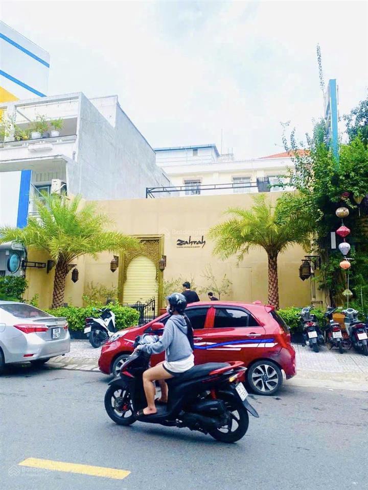 Cho thuê nhà mặt tiền (11m), số 195 cô bắc, quận 1, dt 11x22m, mặt bằng trống suốt, nhà hàng, bar.