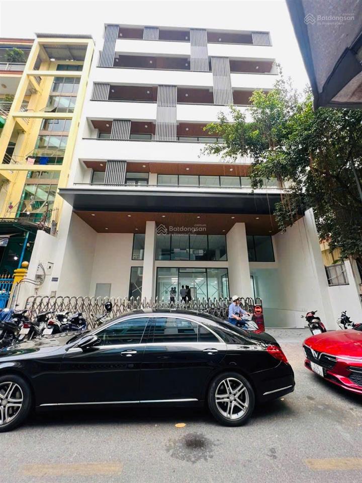 Cho thuê tòa nhà mới 1.900m2 siêu đẹp, số 35 hồ xuân hương, quận 3. dt14x20m, hầm, 7 tầng,pccc.
