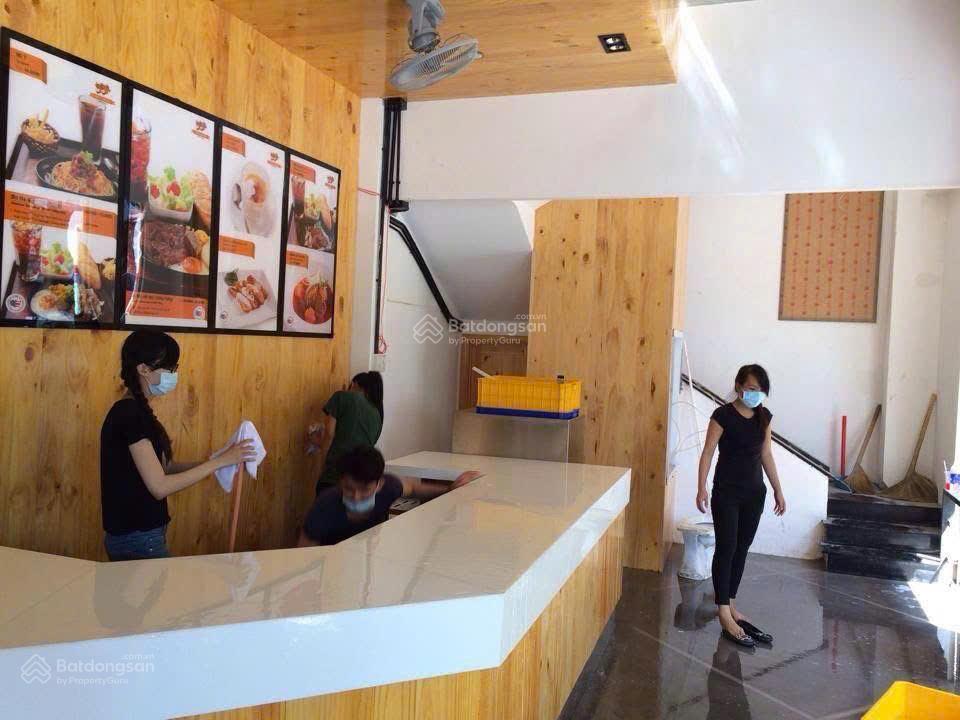 Cho thuê nhà góc 2mt 469c nguyễn thị minh khai quận 3, trệt 2 lầu, phù hợp quảng cáo, kinh doanh.