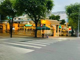Cho thuê nhà góc 2 mặt tiền số 86 võ văn tần, phường võ thị sáu, quận 3, dt 25x25m, trêt, 1 lầu.