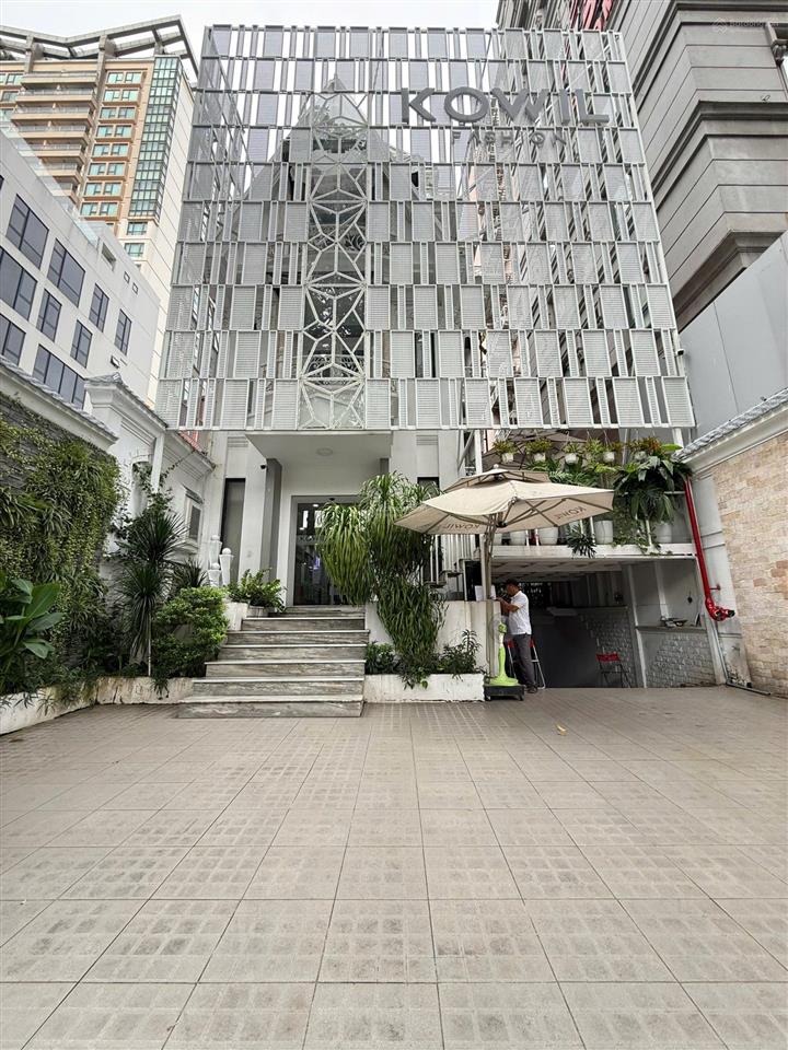 Cho thuê tòa nhà đẹp số 186a nam kỳ khởi nghĩa, quận 3, dt 12x30m, hầm, trệt, 3 lầu.