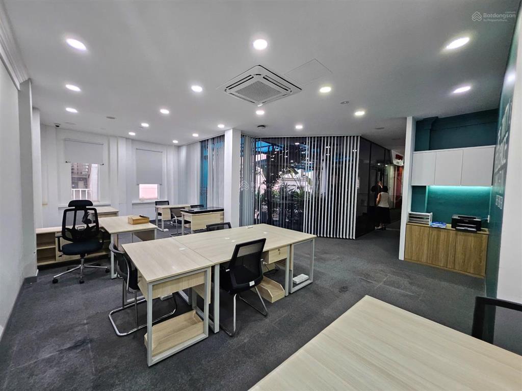 Cho thuê tòa nhà đẹp số 186a nam kỳ khởi nghĩa, quận 3, dt 12x30m, hầm, trệt, 3 lầu.