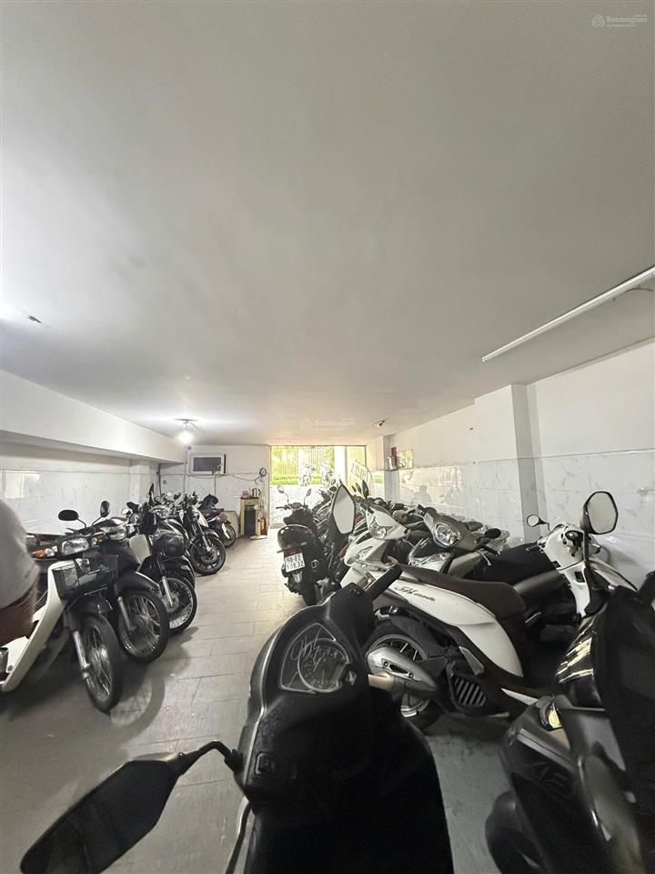 Cho thuê tòa nhà mt số 262 nguyễn đình chiểu, phường võ thị sáu, tuyến đường kd sầm uất tt quận 3