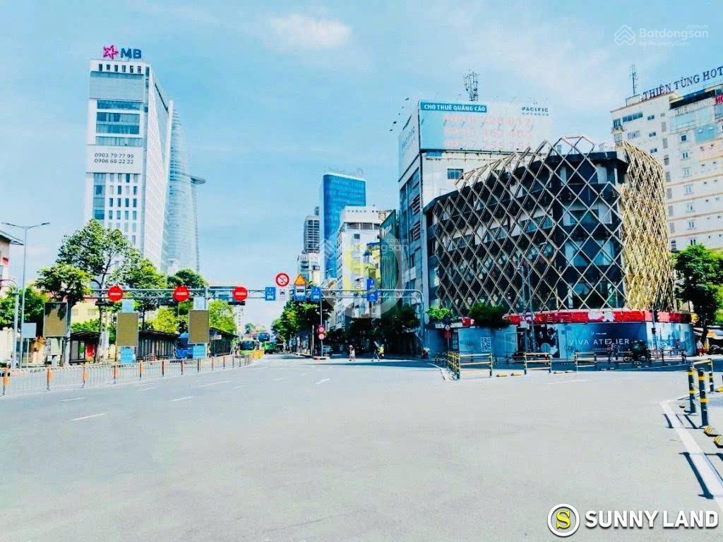 Hàng hiếm! cho thuê tòa nhà 4000m2, số 10 hàm nghi khu vực vip phường sài gòn, hầm 6 tầng