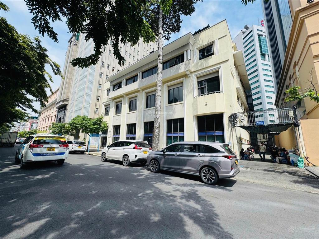 Hàng hiếm! cho thuê tòa nhà 4000m2, số 10 hàm nghi khu vực vip phường sài gòn, hầm 6 tầng