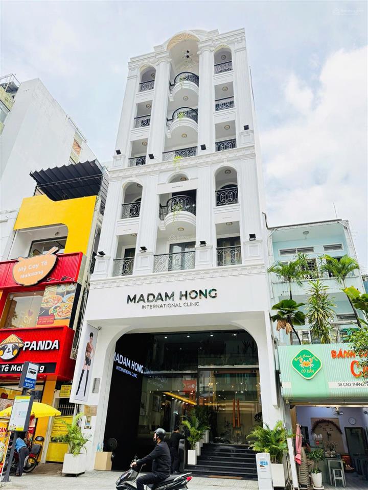 Cho thuê nhà mặt tiền số 4042 đường cao thắng, p.2, q3. dt 8x25m, 1 hầm 1 trệt 7 lầu tm, 360tr/th