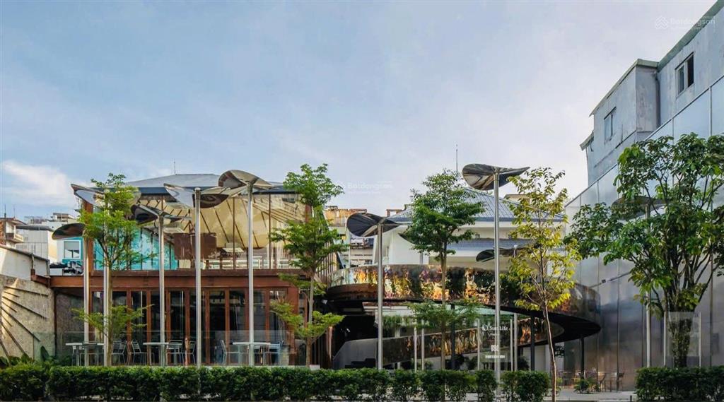 Cho thuê mb 900m2 số 244 pasteur, quận 3. dt 20x45m, trống suốt, phù hợp nhà hàng, cafe, showroom