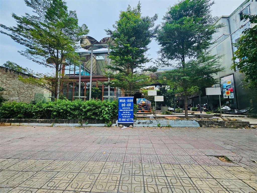 Cho thuê mb 900m2 số 244 pasteur, quận 3. dt 20x45m, trống suốt, phù hợp nhà hàng, cafe, showroom