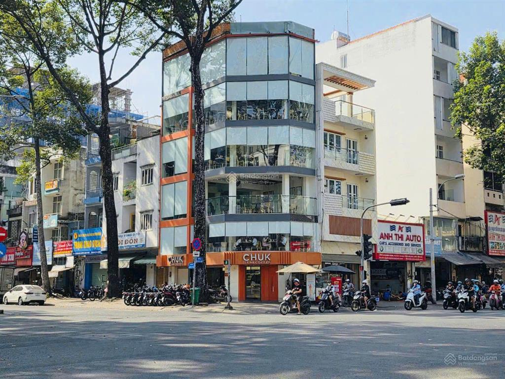 Cho thuê nhà góc 2mt số 391a an dương vương, phường 2, quận 5, 6x10m, 1 trệt 5 lầu tm, 120tr/th