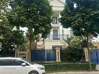 Gia đình tôi cần bán gấp biệt thự ciputra. 363m2 x 4t  mt 12m  giá 268 tỷ