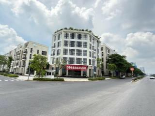 Chính chủ cho thuê toà nhà văn phòng mp starlake tây hồ  lô góc 4 mặt thoáng  siêu đẹp.400tr/th