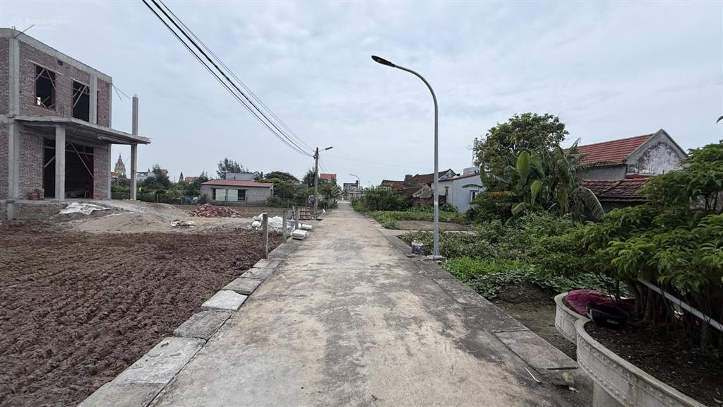 Chính chủ bán đất phân lô thị trấn thịnh long  ô tô chạy vòng quanh. 119m2 giá chỉ 1,32 tỷ.