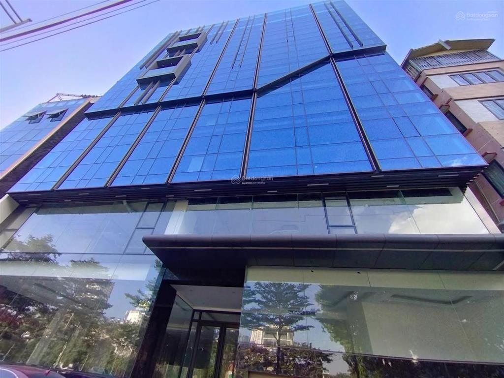 Bán toà văn phòng hạng a trung tâm cầu giấy. 268m2x12t giá 250 tỷ.