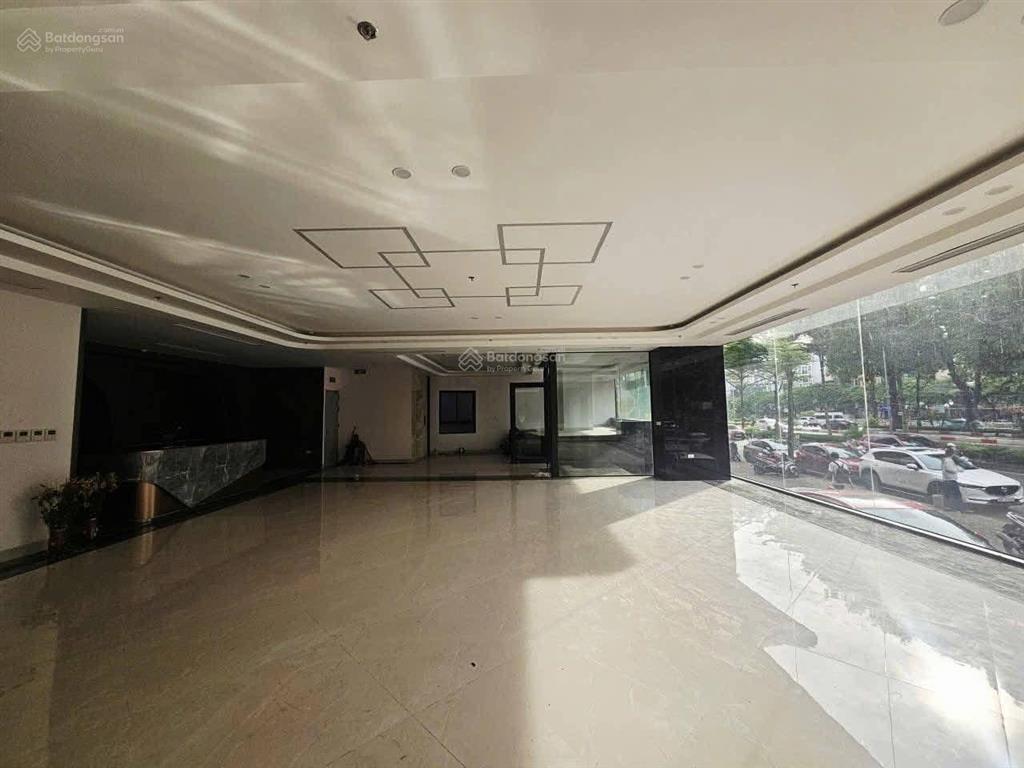 Bán toà văn phòng hạng a trung tâm cầu giấy. 268m2x12t giá 250 tỷ.