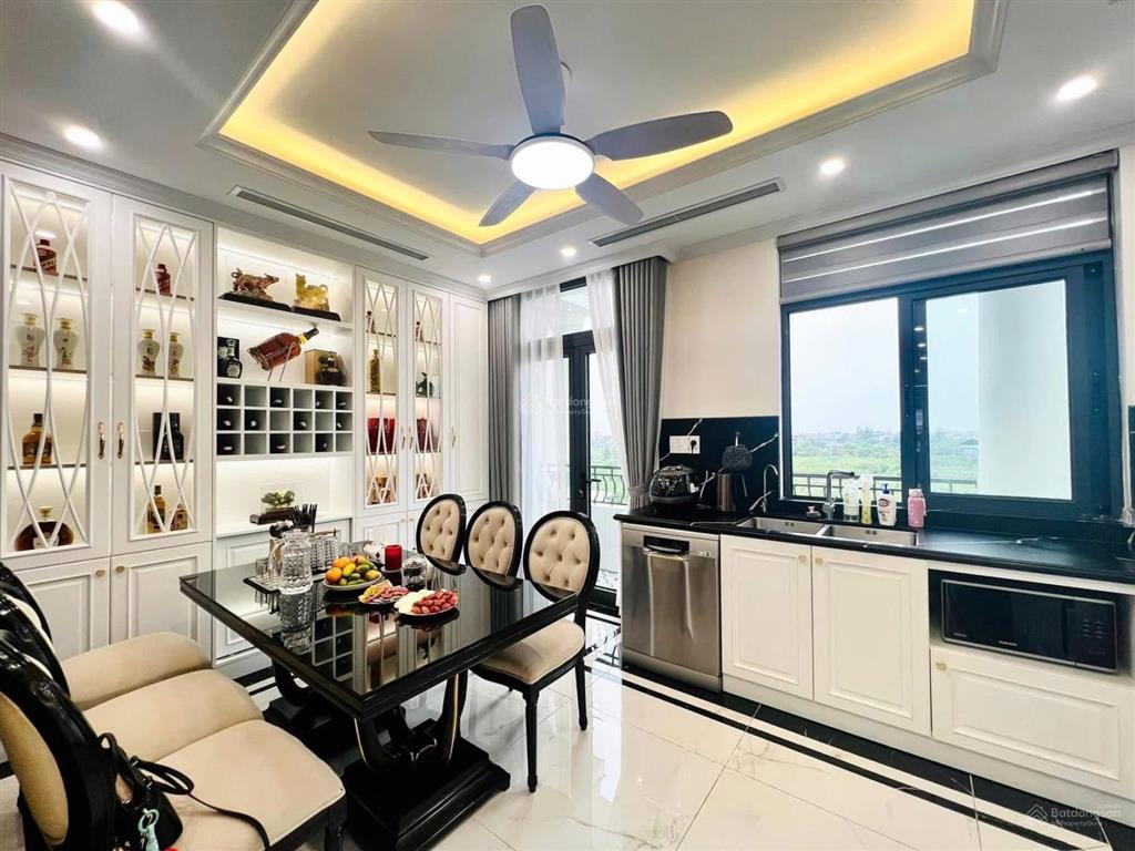 Bán liền kề vin hàm nghi  lô góc 3 thoáng. 116m2 x5t  giá 46 tỷ.