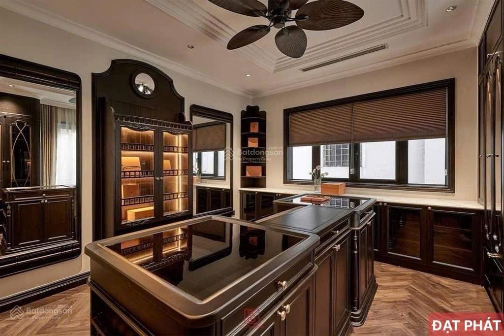 Bán biệt phủ ba đình  nội thất kiến trúc indochine  có hoàn công. 420m2 x 6t mt16m  giá 495 tỷ.