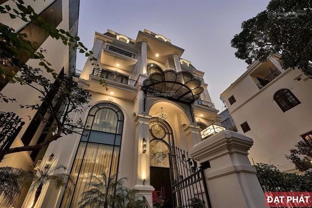 Bán biệt phủ ba đình  nội thất kiến trúc indochine  có hoàn công. 420m2 x 6t mt16m  giá 495 tỷ.