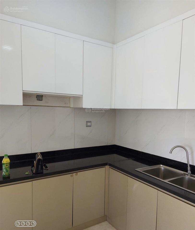 Cần bán căn 3pn 84m2 giá 3.95 tỷ
