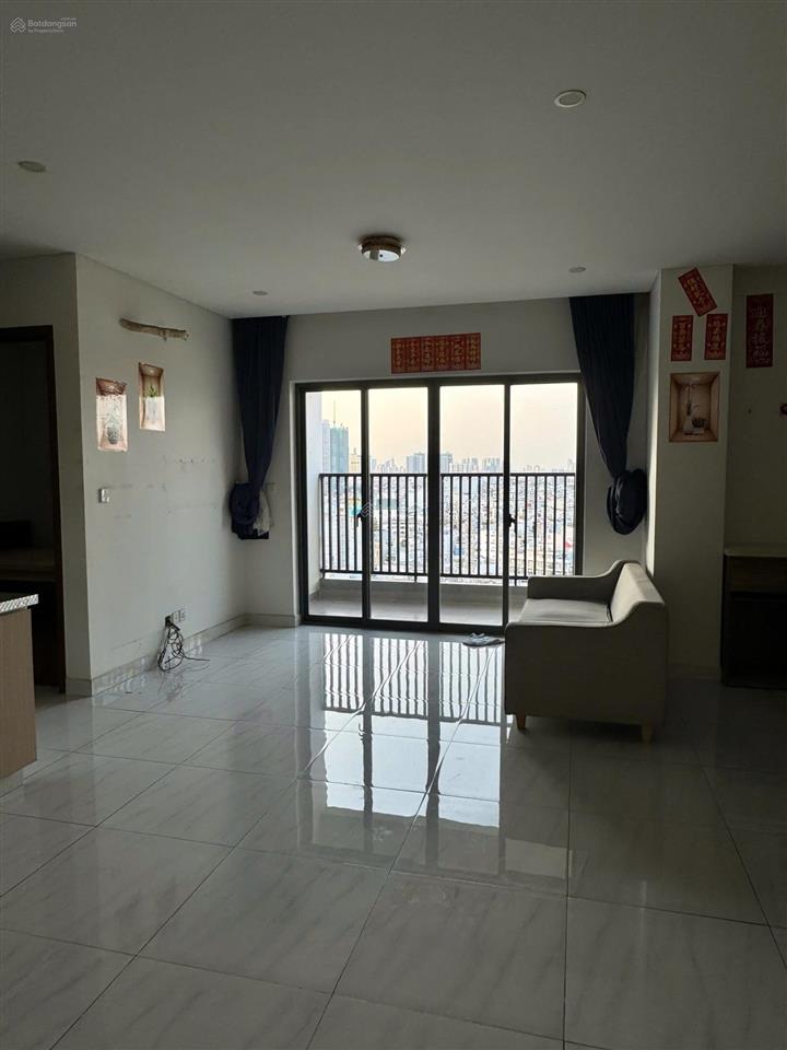 Bán căn 3pn, 2wc, 103m2 chỉ với 4.7 tỷ