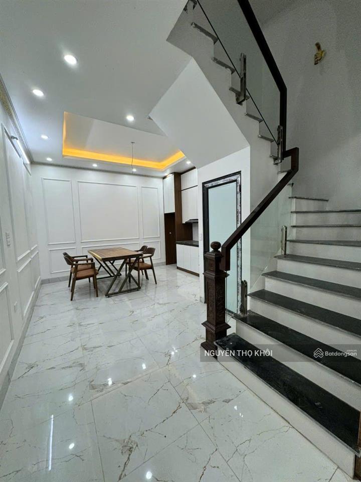 Với 2.8 tỷ có ngay nhà 4tx33m2 ô tô đỗ cửa cách cầu mai lĩnh 4km, view thoáng mát nội thất cơ bản