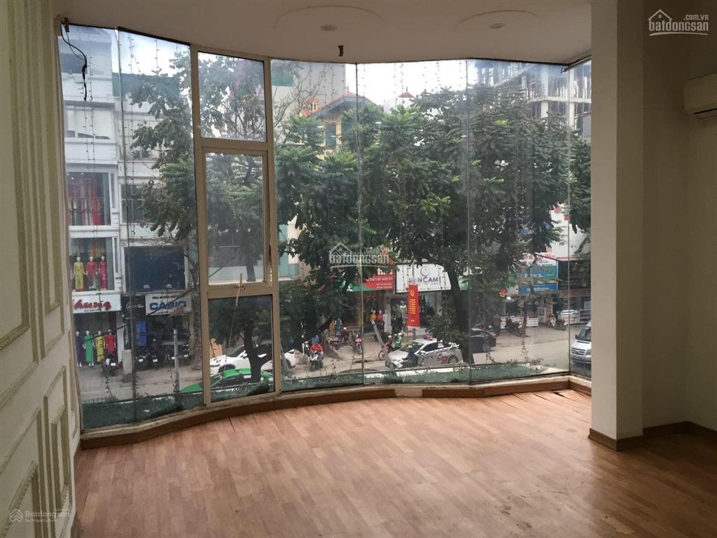 Chuyển nhượng nhà mặt phố kim mã. có vỉa hè, kinh doanh. dt 21m2. mt 3.8m. giá chào 11.5 tỷ
