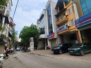 Bán tòa vp phố hoàng ngân dt 90m2. có vỉa hè. thiết kế 10 tầng (9 nổi + 01 hầm). giá chào 51 tỷ